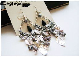 平價(jià)外貿(mào)首飾新潮精選 Liz、Monet、DK、KC品牌首飾與服飾美發(fā)飾品一站式銷售