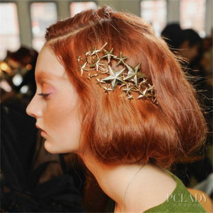 5款別致發(fā)飾吸睛搭法，輕松擺脫平庸路人感